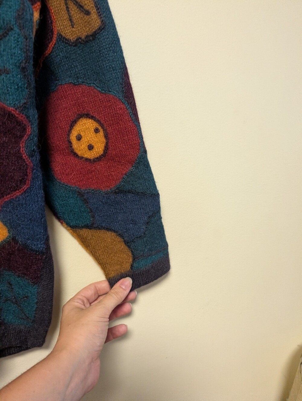 Floral Button Front Wool Feel Cardigan Sweater Size L - Picture 5 of 6